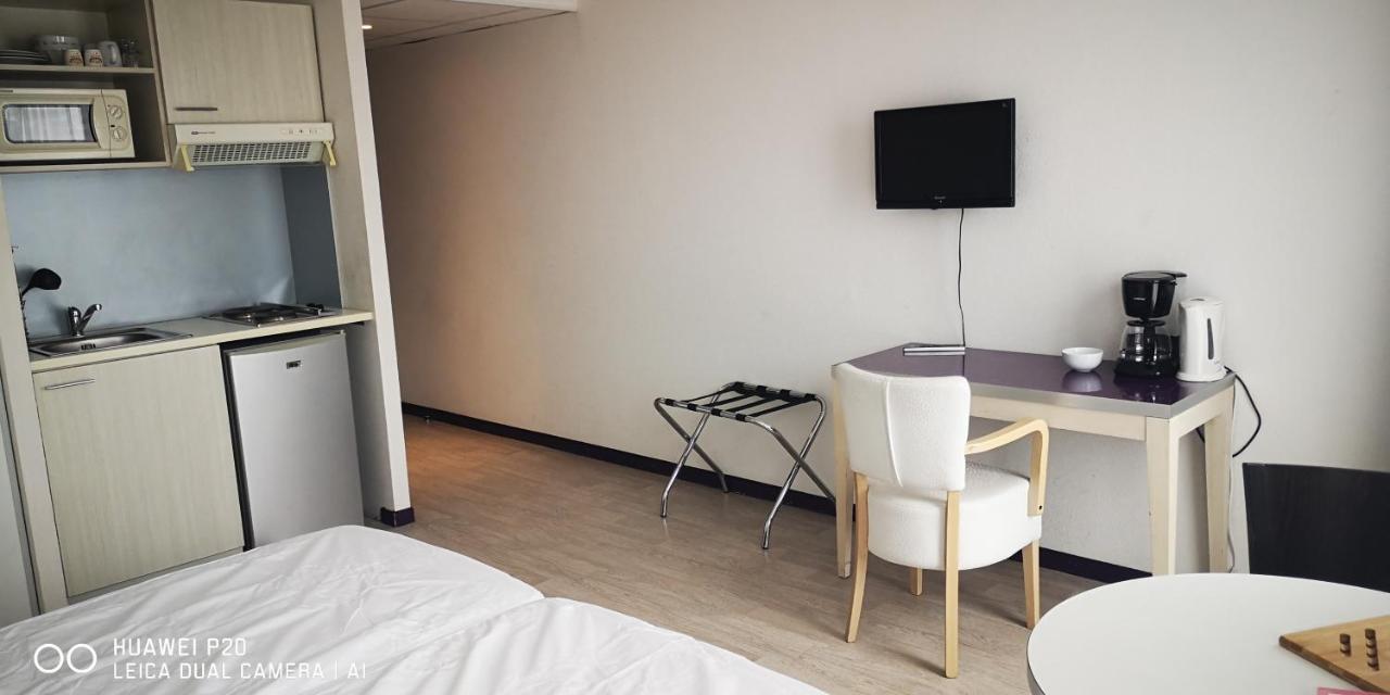 Studio 24M2 Au 4Eme Etage Ascenseur A Cote De La Gare Sncf Lourdes Ngoại thất bức ảnh