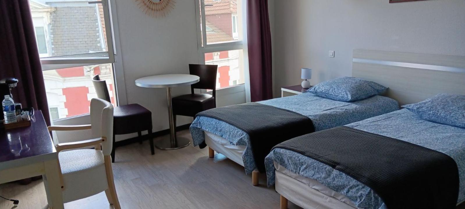 Studio 24M2 Au 4Eme Etage Ascenseur A Cote De La Gare Sncf Lourdes Ngoại thất bức ảnh